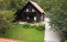 Chalet Lana With Hot Tub